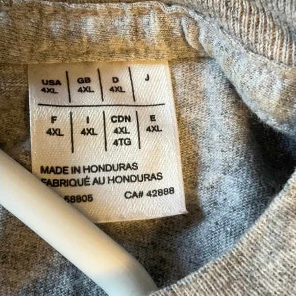 Justice League Gray Graphic Tee - Picture 4 of 4